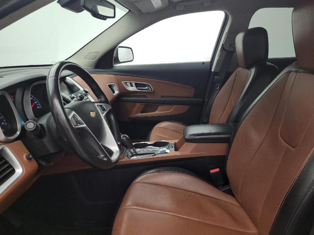 Photo of 2017 Mosaic Black Metallic Chevrolet Equinox