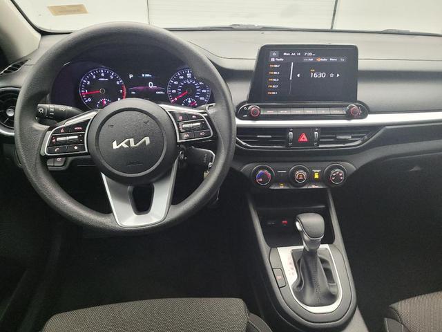 Photo of 2023 Deep Sea Blue Kia Forte