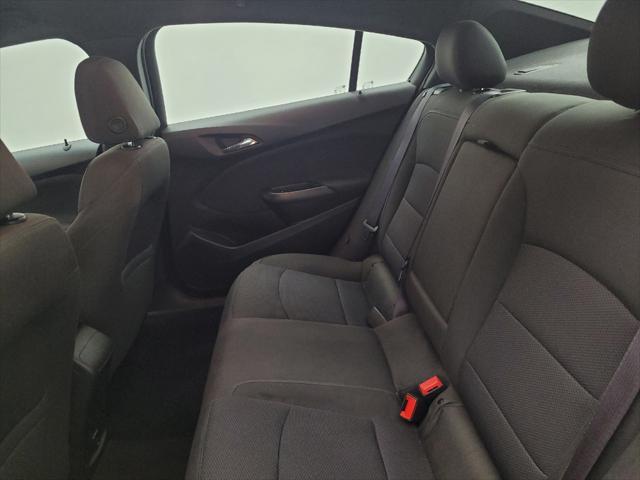 Photo of 2017 Red Chevrolet Cruze