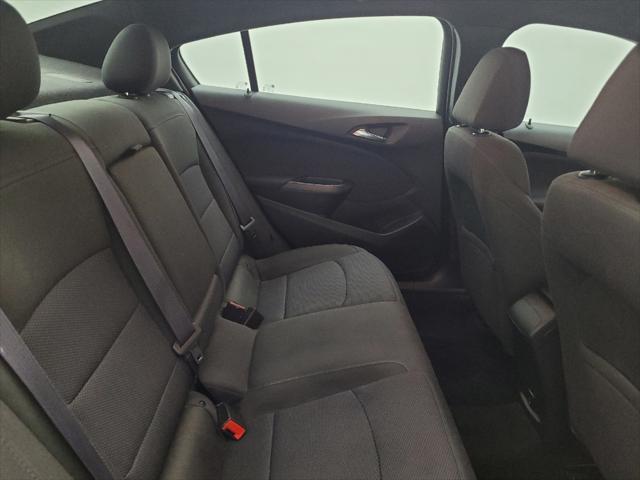 Photo of 2017 Red Chevrolet Cruze