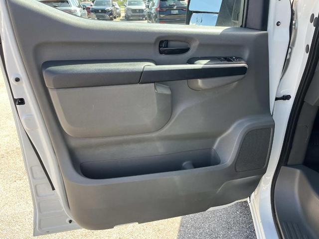 Photo of 2021 Glacier White Nissan NV Cargo NV2500 HD
