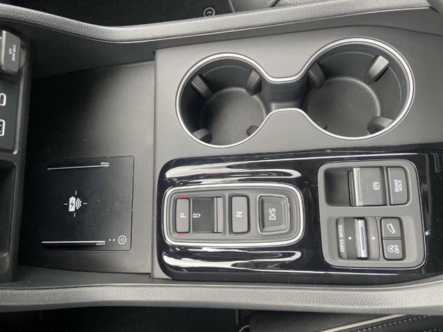 Photo of 2025 Platinum White Honda Pilot