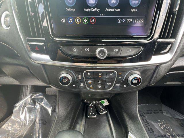 Photo of 2023 Black Cherry Metallic Chevrolet Traverse