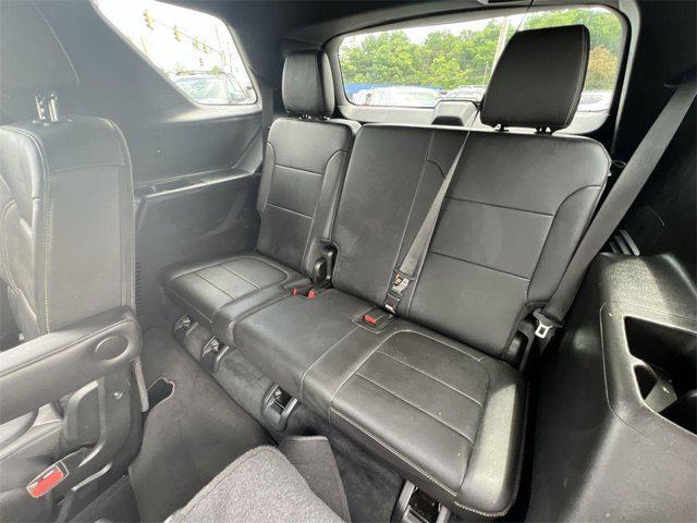Photo of 2023 Black Cherry Metallic Chevrolet Traverse