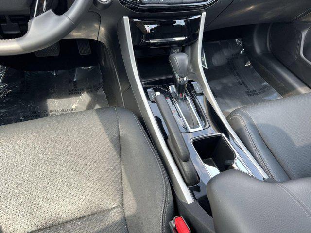 Photo of 2017 Gray Honda Accord