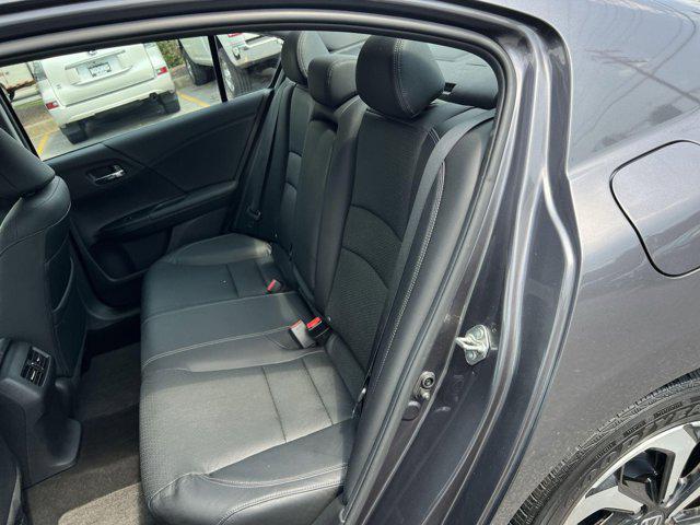 Photo of 2017 Gray Honda Accord