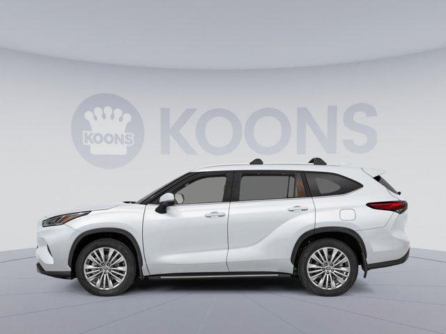 Photo of 2025 Wind Chill Pearl Toyota Highlander