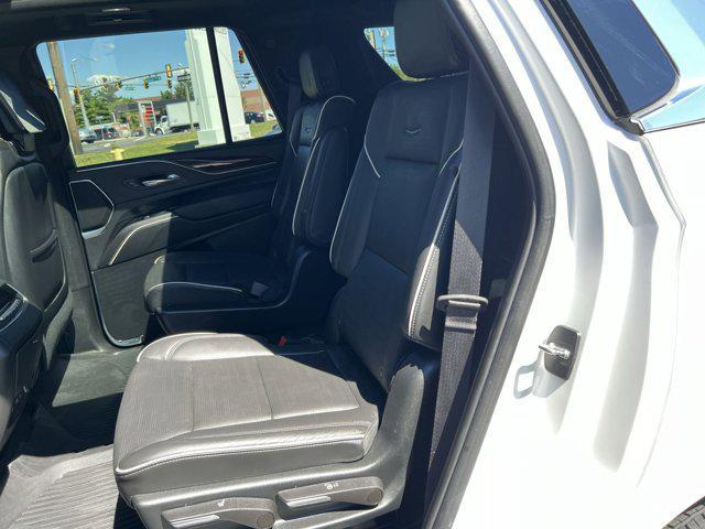 Photo of 2023 Crystal White Tricoat Cadillac Escalade