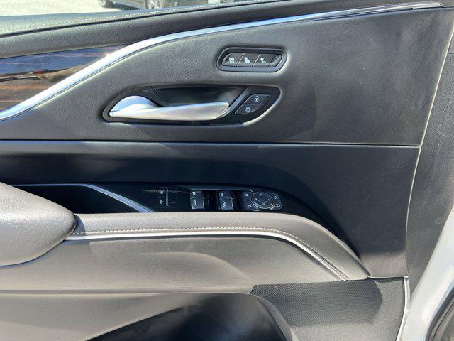 Photo of 2023 Crystal White Tricoat Cadillac Escalade