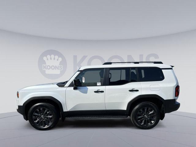 Photo of 2025 Wind Chill Pearl Toyota Land Cruiser
