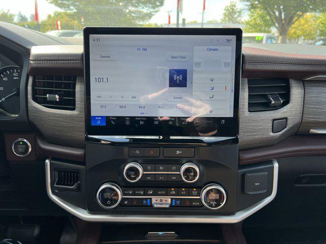 Photo of 2024 AGATE BLACK METALLIC Ford Expedition