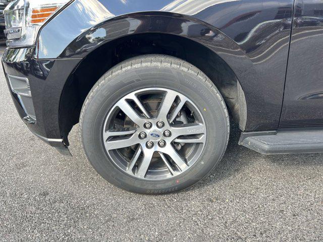 Photo of 2024 AGATE BLACK METALLIC Ford Expedition