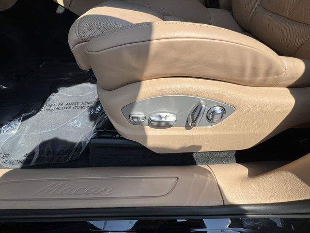 Photo of 2022 Black Porsche Macan