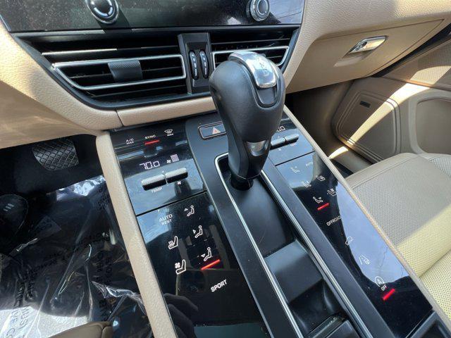 Photo of 2022 Black Porsche Macan
