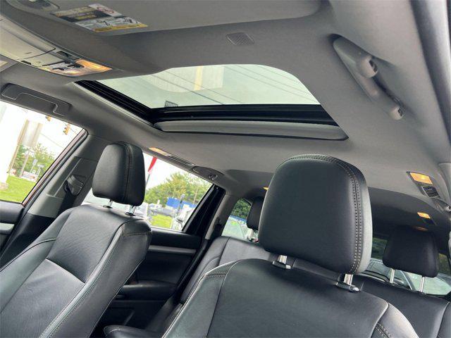 Photo of 2019 Ooh La La Rouge Mica Toyota Highlander