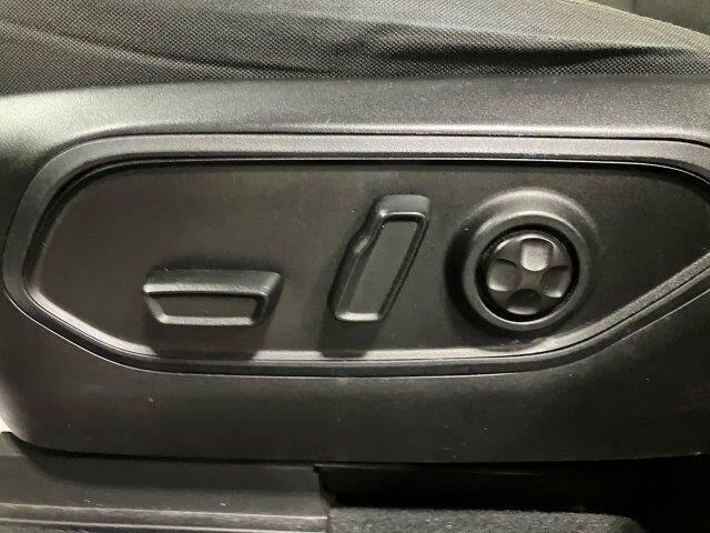 Photo of 2023 Velvet Red Pearlcoat Jeep Grand Cherokee L