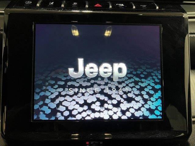 Photo of 2023 Velvet Red Pearlcoat Jeep Grand Cherokee L