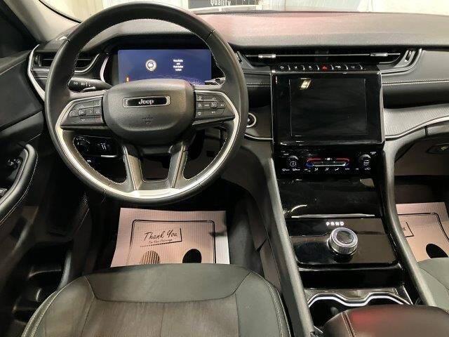 Photo of 2023 Velvet Red Pearlcoat Jeep Grand Cherokee L
