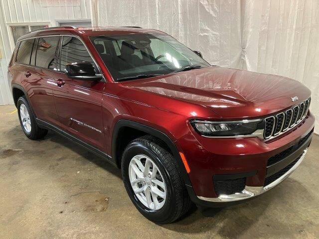 Photo of 2023 Velvet Red Pearlcoat Jeep Grand Cherokee L