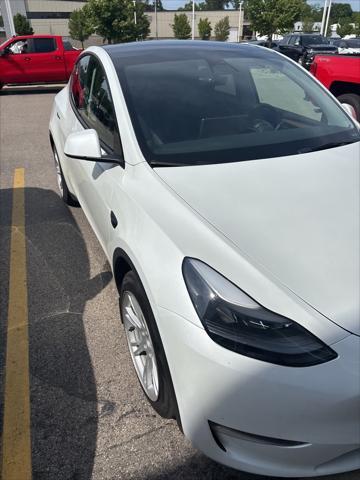 Photo of 2023 Pearl White Multi-Coat Tesla Model Y