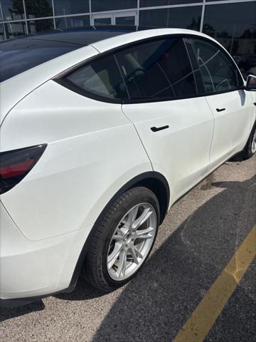 Photo of 2023 Pearl White Multi-Coat Tesla Model Y