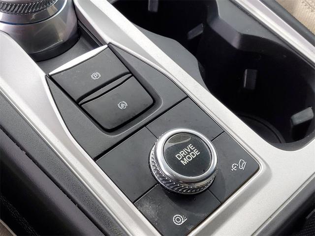 Photo of 2023 Black Metallic Ford Explorer