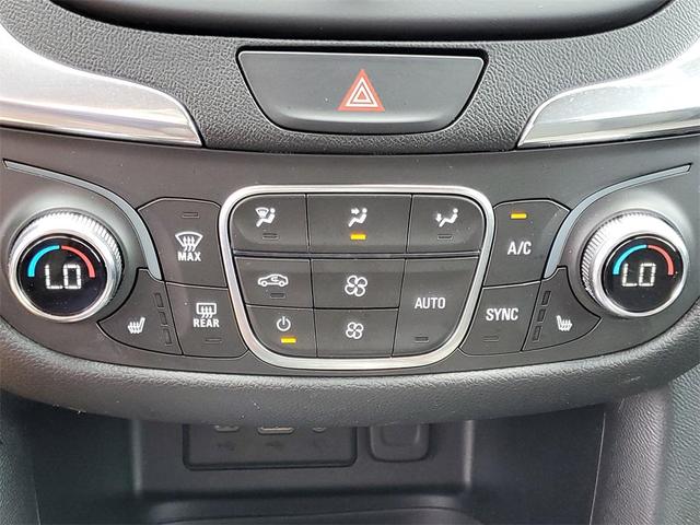 Photo of 2020 Pacific Blue Metallic Chevrolet Equinox