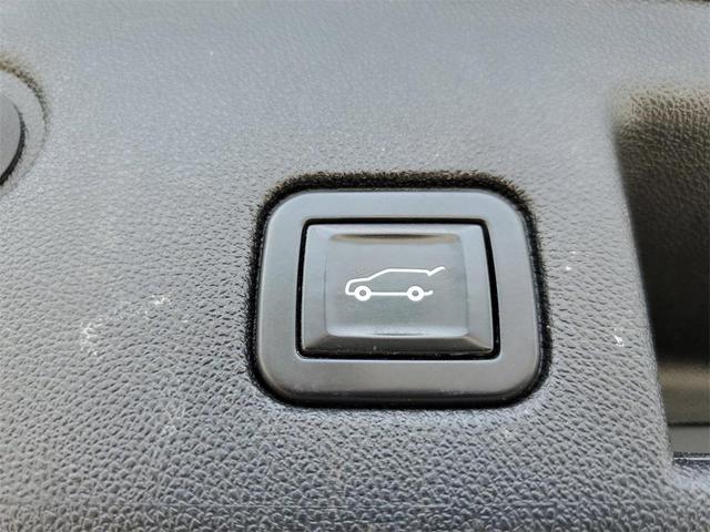Photo of 2020 Pacific Blue Metallic Chevrolet Equinox