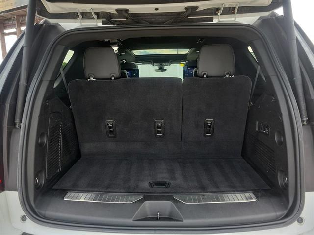 Photo of 2021 Summit White GMC Yukon