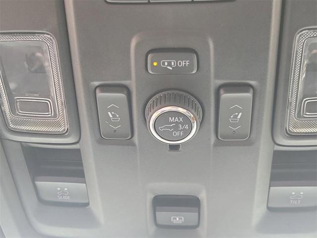 Photo of 2021 Summit White GMC Yukon