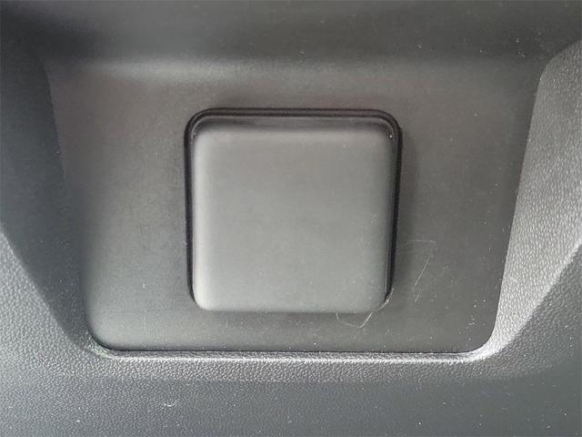 Photo of 2021 Summit White GMC Yukon