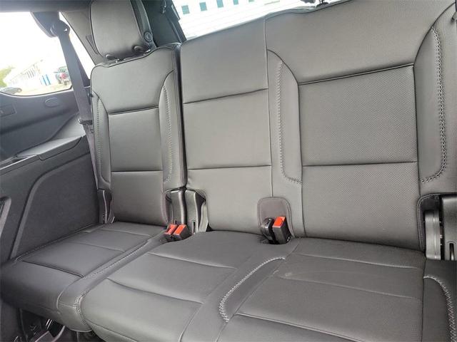 Photo of 2021 Summit White GMC Yukon