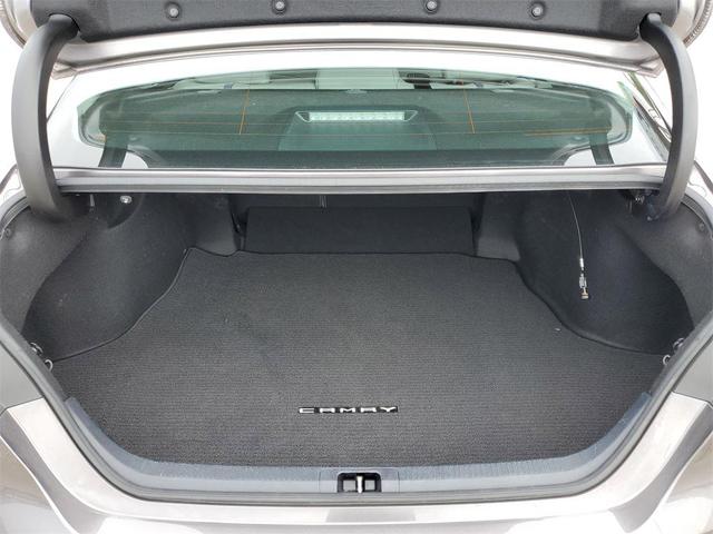 Photo of 2022 Wind Chill Pearl Toyota Camry