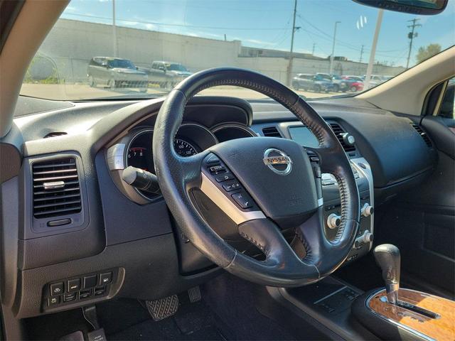 Photo of 2012 Merlot Metallic Nissan Murano