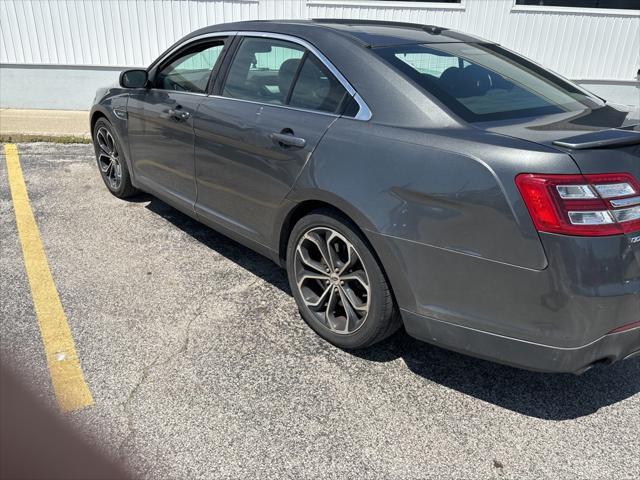Photo of 2017 Magnetic Ford Taurus