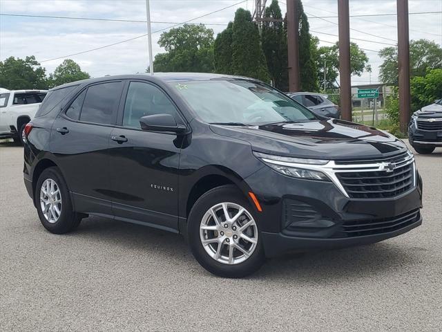 Photo of 2023 Mosaic Black Metallic Chevrolet Equinox