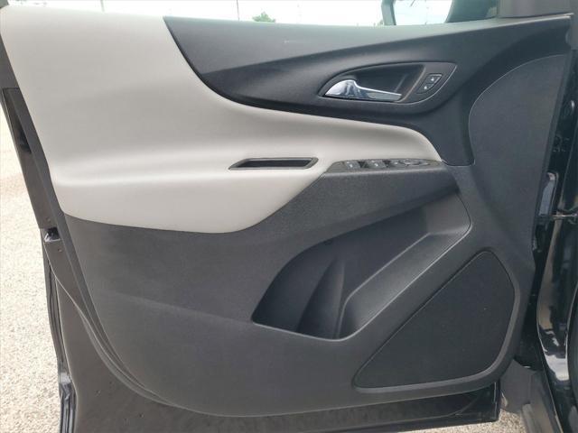 Photo of 2023 Mosaic Black Metallic Chevrolet Equinox
