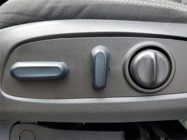 Photo of 2022 Marine Metallic GMC Terrain