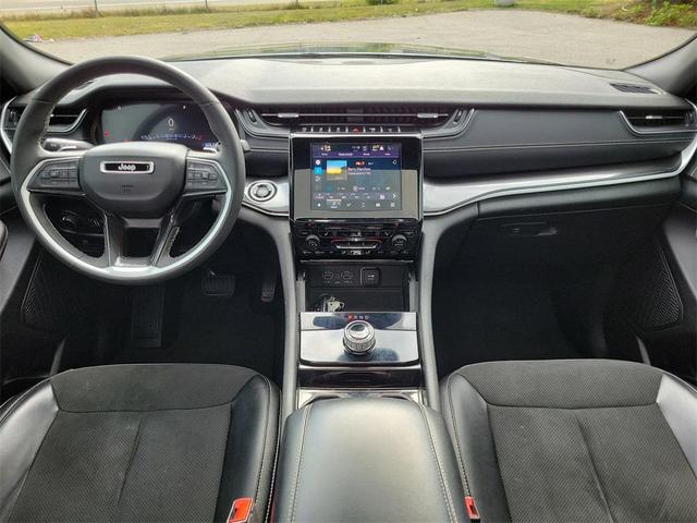 Photo of 2023 Baltic Gray Metallic Clearcoat Jeep Grand Cherokee