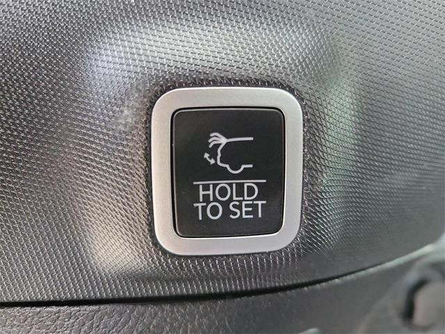 Photo of 2023 Baltic Gray Metallic Clearcoat Jeep Grand Cherokee