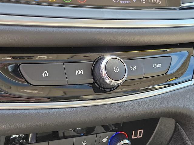 Photo of 2023 White Frost Tricoat Buick Enclave