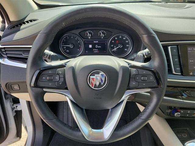 Photo of 2023 White Frost Tricoat Buick Enclave