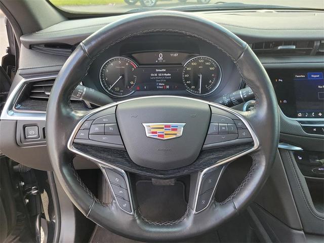 Photo of 2022 Stellar Black Metallic Cadillac XT5