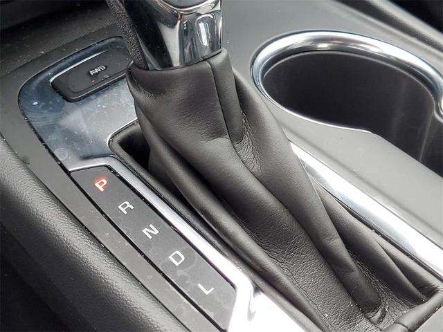 Photo of 2023 Summit White Chevrolet Equinox