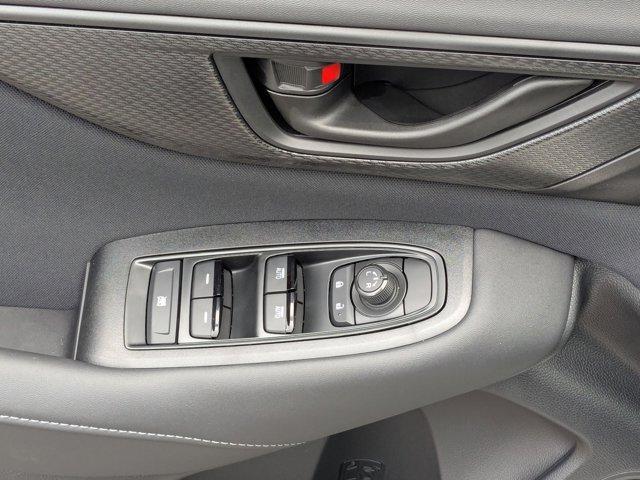 Photo of 2025 Crystal White Pearl Subaru Legacy