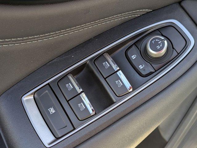 Photo of 2023 Crystal White Pearl Subaru Outback