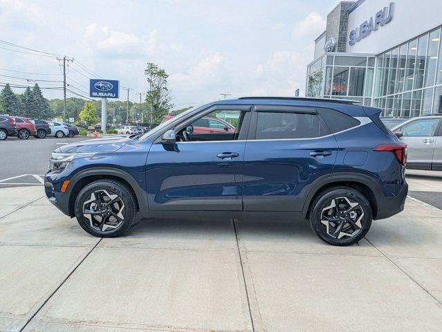 Photo of 2025 Dark Ocean Blue Kia Seltos