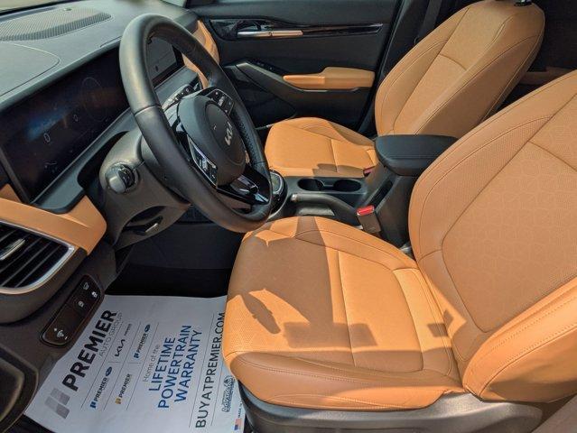 Photo of 2025 Dark Ocean Blue Kia Seltos