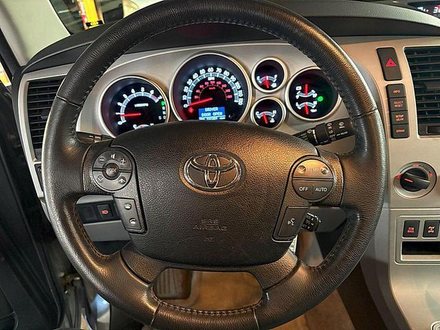 Photo of 2008 Silver Toyota Sequoia