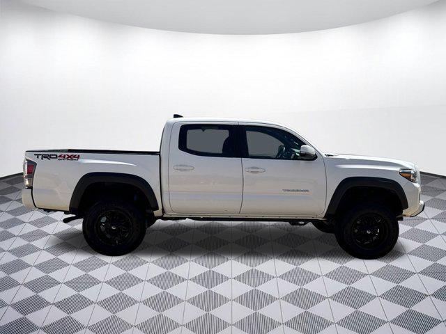 Photo of 2021 Super White Toyota Tacoma